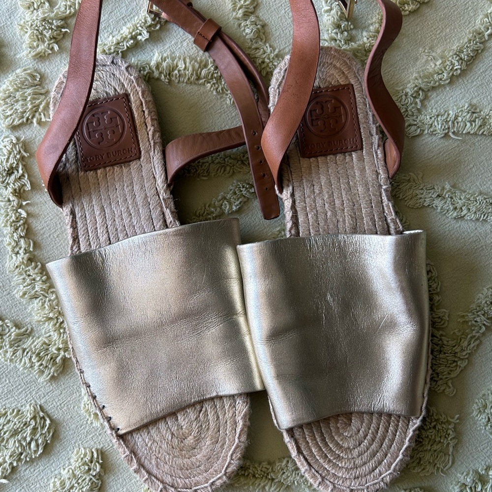 TORY BURCH GOLD SANDALS